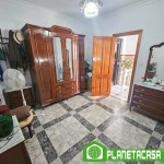 CASA 4 DORMITORIOS, BAÑO, TERRAZA, PATIO Y APARTAMENTO O COCHERA (23)