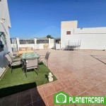 CASA DE 4 DORM, 3 ABAÑOS Y PATIO DE 200M Y GARAJE (23)