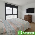 Casa reformada de 5 dormitorios, 2 baños y patio en el Sexmo - CM321B en C. Goya, 29580, Málaga, España para 321000